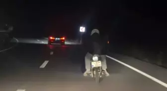 Bartın'da Far ve Stop Lambaları Yanmayan Motosiklet Trafiği Tehlikeye Attı