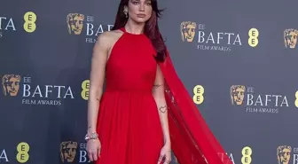 Dua Lipa, İsrail destekçisi menajeriyle yollarını ayırdı