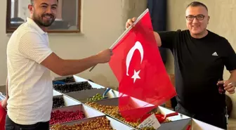 AK Parti Hisarcık Gençlik Kolları'ndan Üye Kayıt ve Bayrak Dağıtımı