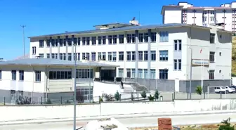 Sincik İmam Hatip Lisesi'nde Elektrik ve Su Sorunu Devam Ediyor