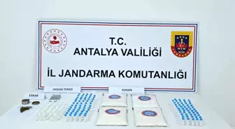 Antalya'da Jandarma Operasyonunda Uyuşturucu Ele Geçirildi