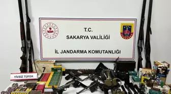 Sakarya'da Jandarma Operasyonunda Cephanelik Ele Geçirildi