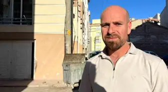 Çocuğunun Attığı Altın Kutusunu Alan Kadının Eşi ve Babası İtiraz Etti