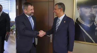 CHP Genel Başkanı Özgür Özel, Çek Büyükelçisi'ni Kabul Etti