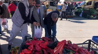 Erzincan'da Kış Hazırlığı: Yerel Ürünlerle Turşu ve Salça Yapımı