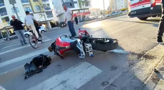 Aksaray'da Servis Minibüsü ile Motosiklet Çarpıştı: Bir Kişi Ağır Yaralandı