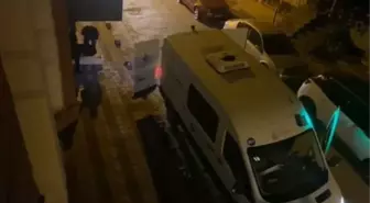 Oğul, Babasını Boğazından Keserek Öldürdü