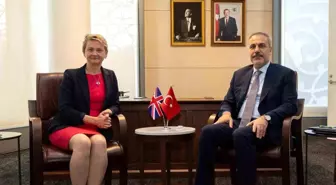 Dışişleri Bakanı Hakan Fidan, New York'ta İngiliz Mevkidaşıyla Görüştü