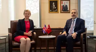 Hakan Fidan, New York'ta İngiltere Dışişleri Bakanı ile Görüştü
