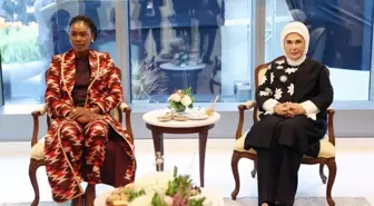 Emine Erdoğan, Gabon Cumhurbaşkanı'nın eşi ile görüştü