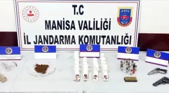 Manisa'da Uyuşturucu Operasyonu: 1.018 Hap ve Ruhsatsız Silah Ele Geçirildi