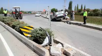 Beyşehir'de Kontrolden Çıkan Otomobil Devrildi, Sürücü Yaralandı