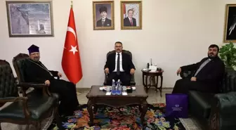 Türkiye Ermenileri Patriği Iğdır'da Vali'yi Ziyaret Etti