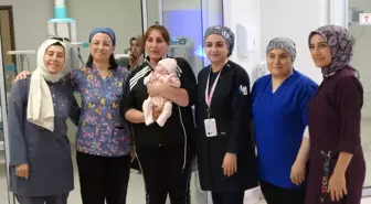 780 Gram Doğup Kalp Ameliyatı Geçiren Elfin Maral Bebek Sağlığına Kavuştu