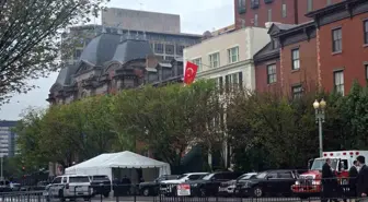 Cumhurbaşkanı Erdoğan'ın konakladığı Blair House'a Türk bayrağı çekildi