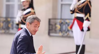 Eski Fransa Cumhurbaşkanı Sarkozy Yolsuzluktan Suçlu Bulundu