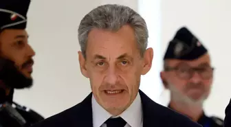 Eski Fransa Cumhurbaşkanı Sarkozy'ye Beş Yıl Hapis Cezası