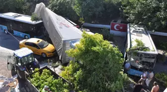 İki araç ile polis memuruna çarpan tır körpüden uçtu; 1 ölü, 2 yaralı