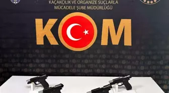Mardin'de Ruhsatsız 5 Tabanca Ele Geçirildi