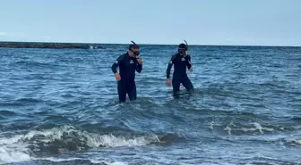 Karasu'da Kayıp Çocuklar İçin Denizde Arama Çalışması