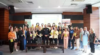 Tekirdağ'da Anneler ve Kadın Muhtarlarla Uyuşturucu Mücadelesi Toplantısı