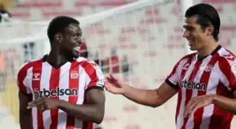 Sivasspor, Adana Demirspor'u 5-0 Mağlup Etti