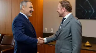 Bakan Fidan, Hollandalı mevkidaşı van Weel ile bir araya geldi