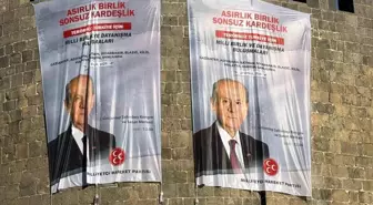 Devlet Bahçeli'nin Posterleri ile Diyarbakır'da Davet