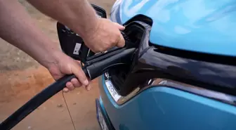 İzinsiz Elektrikli Araç Şarj İstasyonları Yangın Riski Oluşturuyor