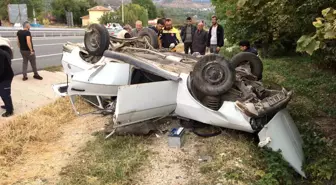Tosya'da Takla Atan Otomobilde İki Yaralı