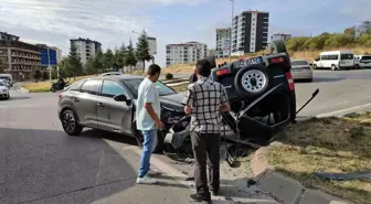 Edirne'de Trafik Kazası: Otomobil Takla Attı