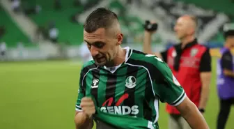 Sakaryaspor'da Kavga: Caner Erkin ve Burak Altıparmak Kadro Dışı Bırakıldı