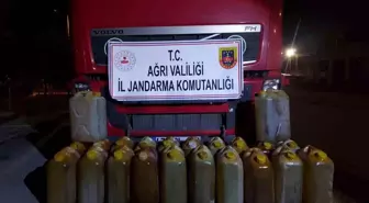 Ağrı'da Yol Kontrolünde Kaçak Akaryakıt ve Sigara Ele Geçirildi