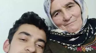 Mersin'de Hayatını Kaybeden Babaanne ve Torunu Yan Yana Defnedildi