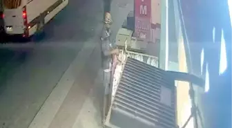 Avcılar'da Pijama Hırsızlığı: Yabancı Uyruklu İki Şüpheli Kaçtı