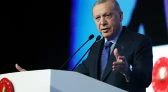 Cumhurbaşkanı Erdoğan: Gençlerimiz umudumuzu artıran bir istikbal yıldızıdır