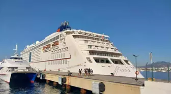 Bodrum'a Lüks Yolcu Gemisi Europa 2 Geldi