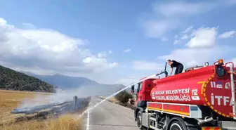 Bucak'ta Arazi Yangını Kontrol Altına Alındı