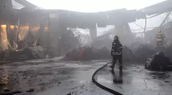 Erzurum'da Terlik Fabrikasında Yangın Çıktı