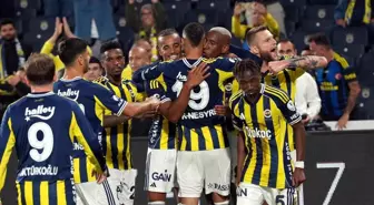 Fenerbahçe, Antalyaspor'u 2-0 Mağlup Ederek Galibiyet Serisini Sürdürdü