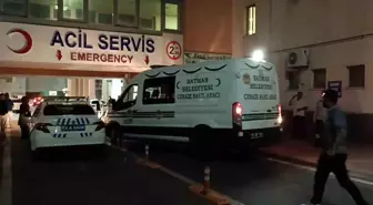 Batman'da Reklam Panosuna Çarpan Otomobildeki Kadın Hayatını Kaybetti