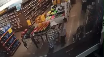 Market Önünde Otizmli Çocuğa Saldırı