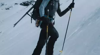 Andrzej Bargiel, Ek Oksijen Kullanmadan Everest'e Tırmandı ve Zirveden Kayarak İndi