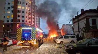 Rusya'nın Ukrayna'ya Yönelik Yoğun Hava Saldırıları: 4 Ölü, 70 Yaralı