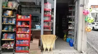 Bakkal dükkanında sızan gazdan zehirlenen anne ile kızı hayatını kaybetti