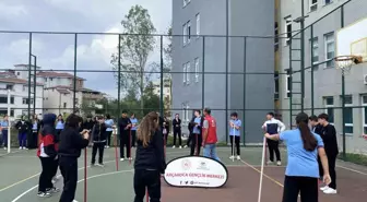 Akçakoca Gençlik Merkezi'nden Liseli Gençlere Spor Etkinlikleri