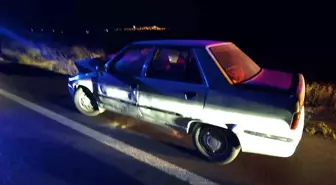 Kırıkkale'de Otomobilin Traktöre Çarpması Sonucu 4 Yaralı