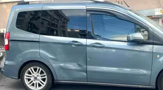 Esenyurt'ta Motosikletli Gençlerden Kaza Sonrası Kaçış