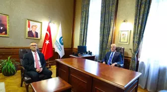 TBMM Başkanı Numan Kurtulmuş, Budapeşte'deki Türk Kültür Merkezi'ni Ziyaret Etti