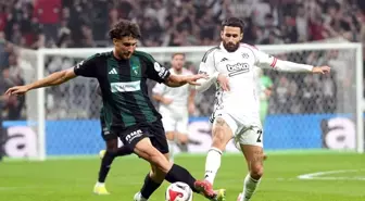 Trendyol Süper Lig: Beşiktaş: 2 Kocaelispor: 0 (Maç devam ediyor)